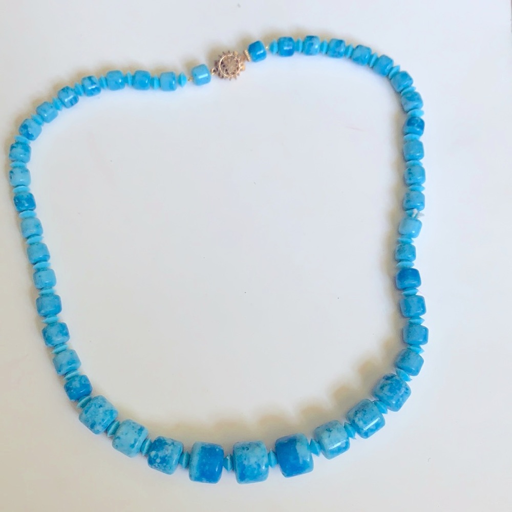 Vintage Beautiful natural stone blue necklace